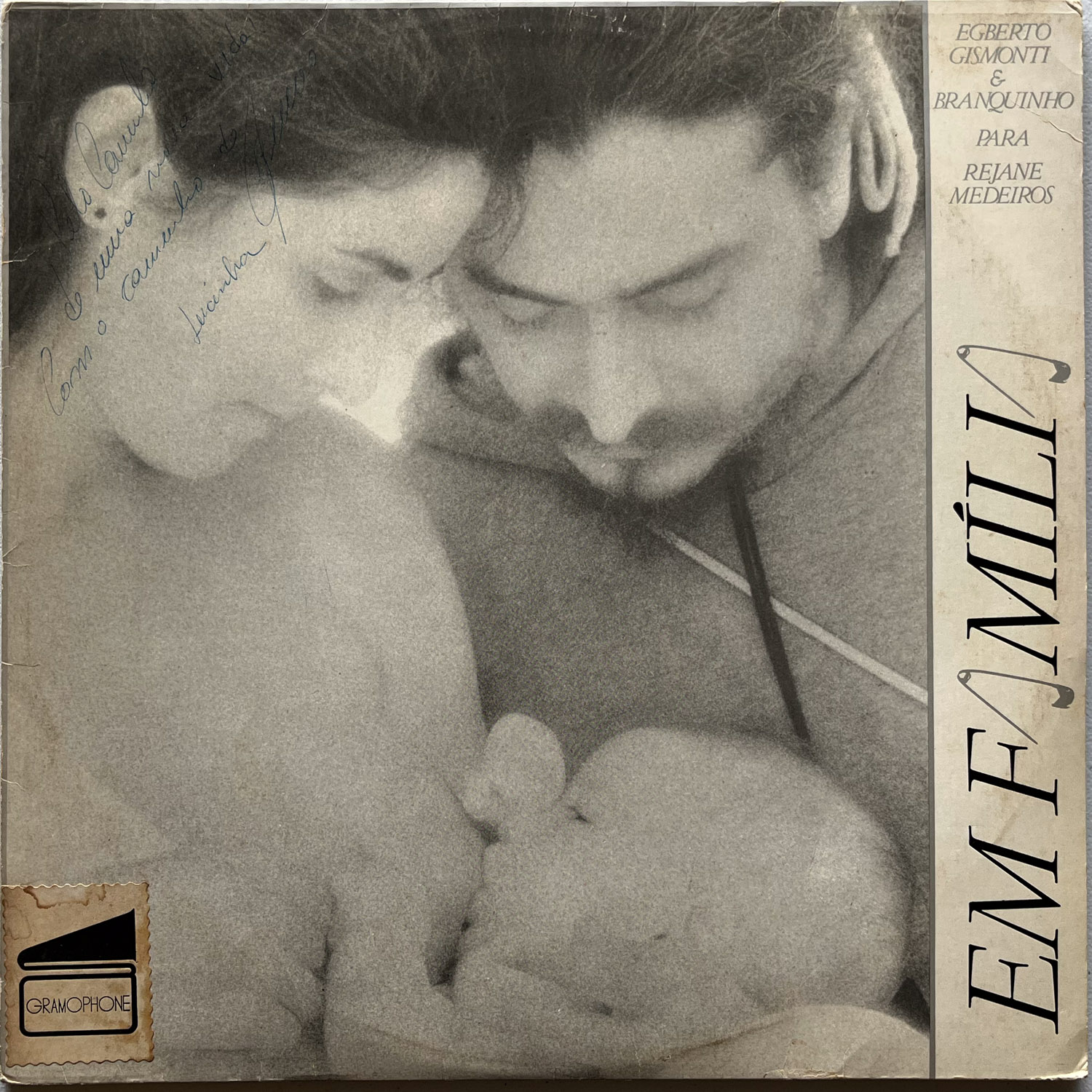 Egberto Gismonti — Em Família