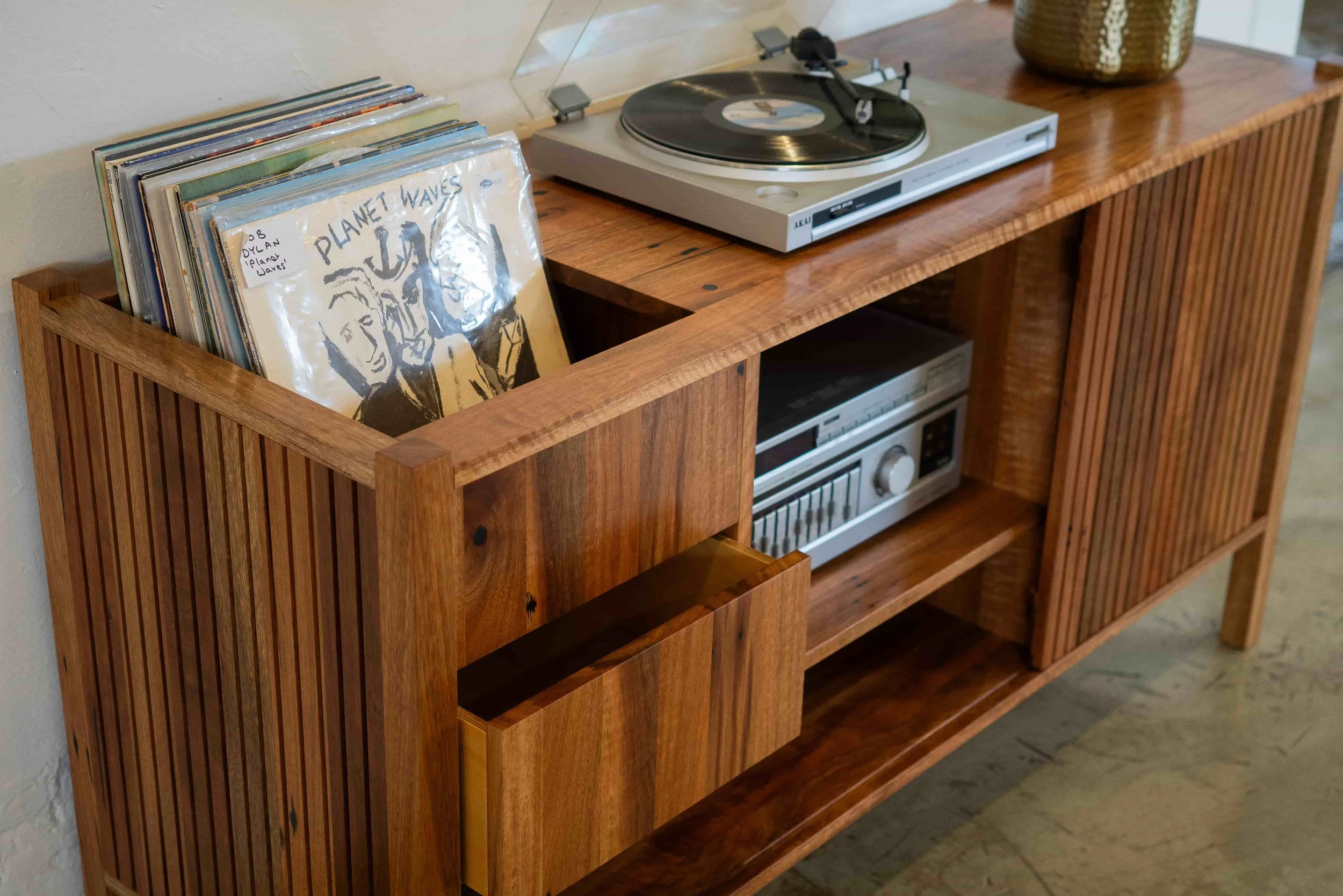 Onde guardar e como armazenar discos usados para eles durarem décadas